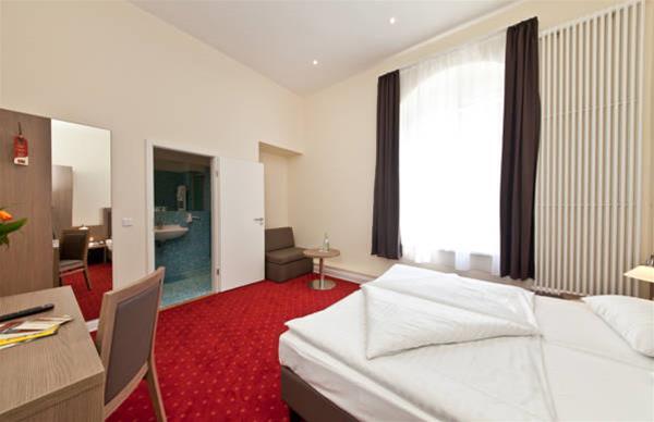 Novum Holstenwall Neustadt 3*
